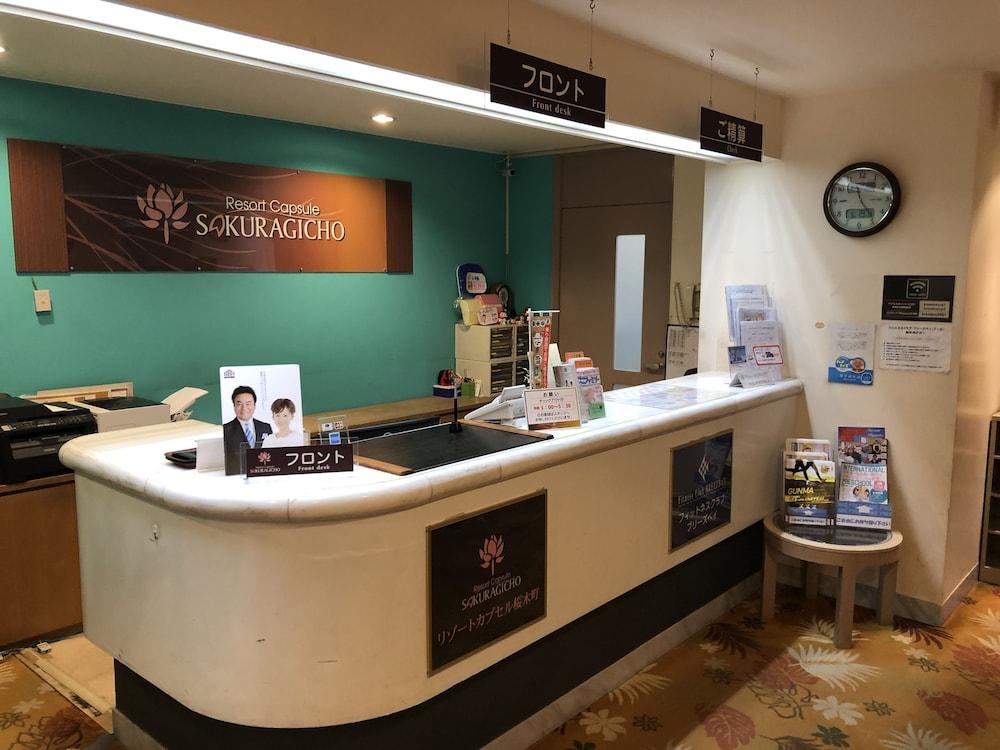 Resort Capsule Sakuragicho Yokohama  Buitenkant foto